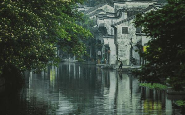 新手机故障售后难 消保委调解换新机