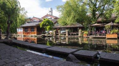 解惑蜗牛,2400÷168的竖式问答平台